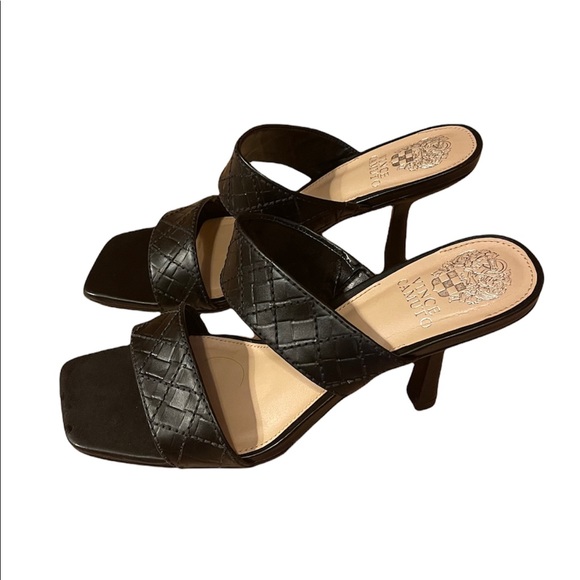 vince camuto cherzel